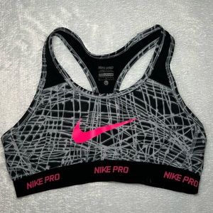 NIKE Pro sports bra